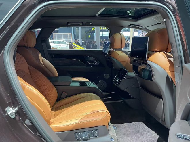 2023 Guangzhou Auto Show: Bentley adds a longer wheelbase MULLINER version