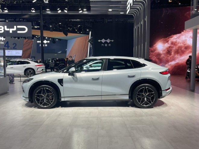 2023 Guangzhou Auto Show: BYD Song L Jiyunqing color scheme makes its first appearance.