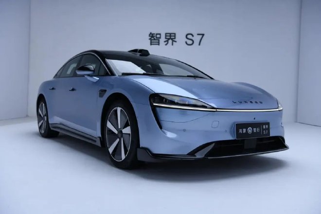 Car circle hot search 2023 Guangzhou Auto Show opens, looking up at the Yisifang concept car unveiled.