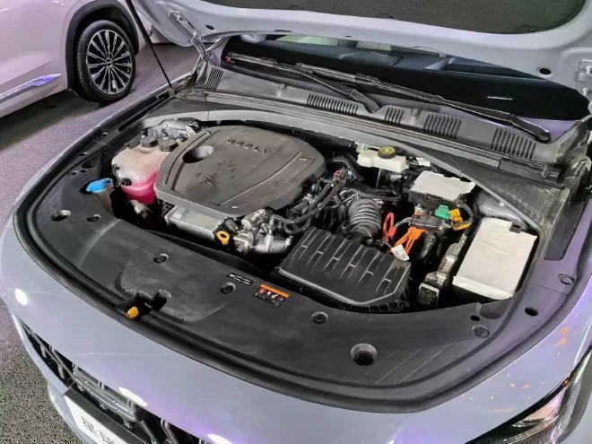 Geely's China Star Intelligent Dual Engine: New Models, Improved Design, and Power