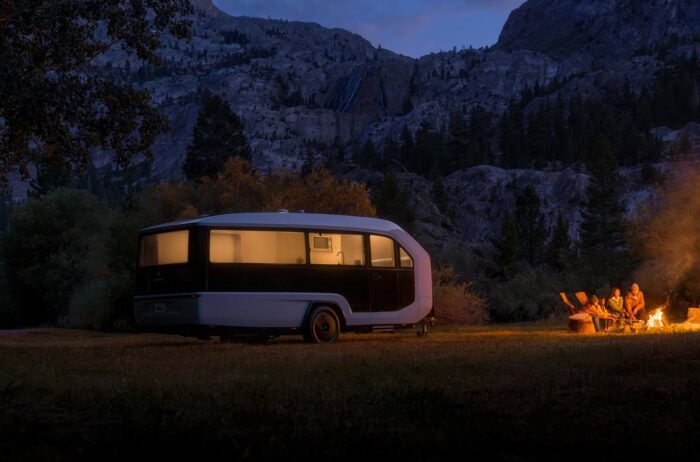 Pebble Flow: The Revolutionary Smart Trailer Motorhome