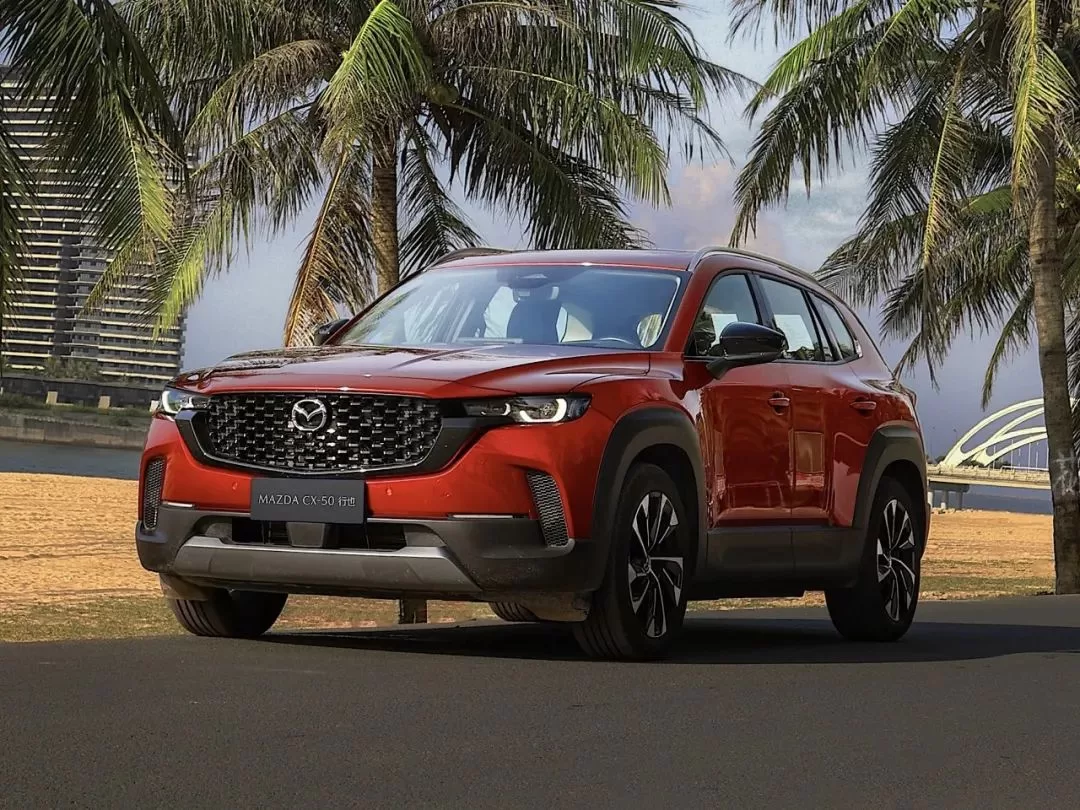 Discover the New Mazda CX-50: Advantages, Disadvantages, and Design Innovations