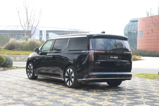 Volvo EM90: Redefining Luxury in the Chinese MPV Market