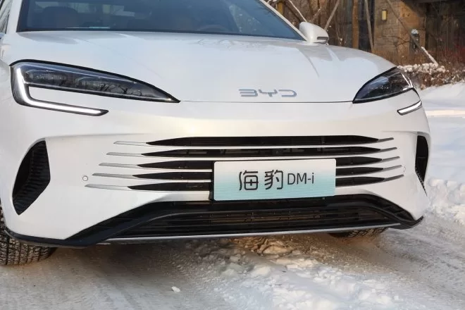 BYD Dolphin DM-i 1.5L Model: Extreme Cold Performance Test & Review