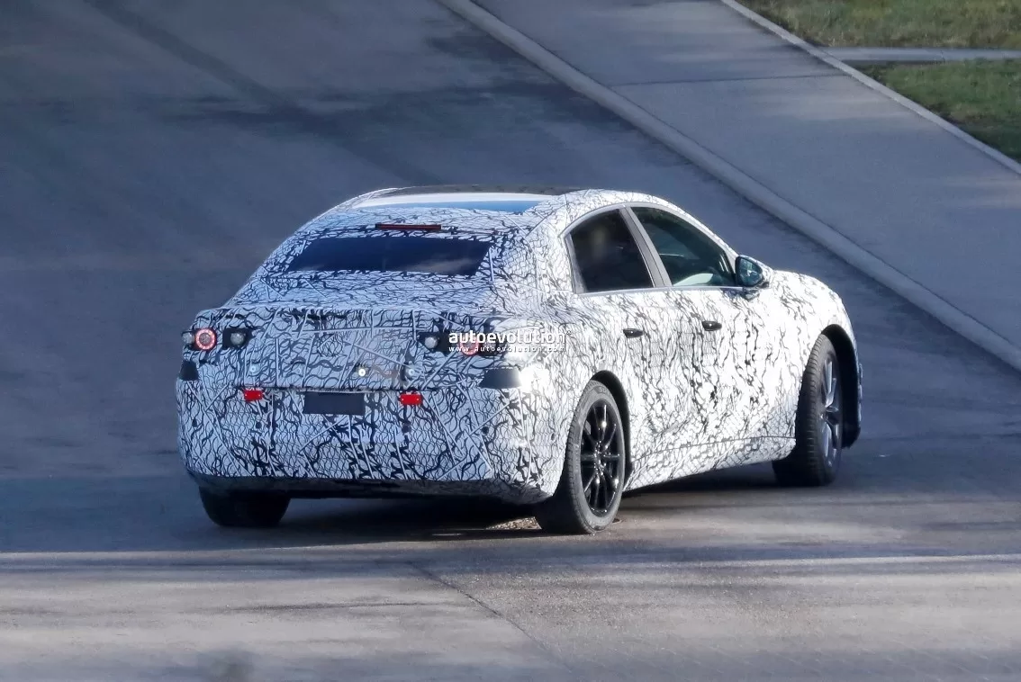 Exclusive Spy Photos of Mercedes-Benz C-Class Electric Version Revealed by AutoEvolution