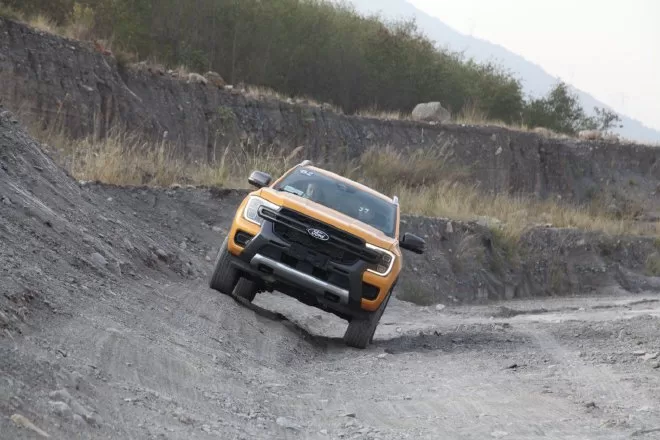 Unveiling the All-New Ford Ranger: Off-Road Test Drive & In-Depth Review