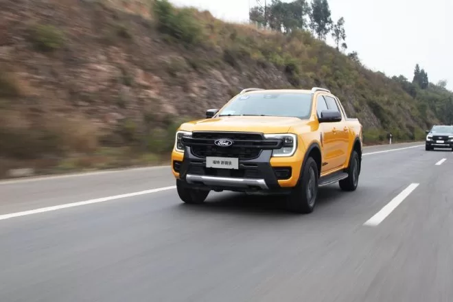 Unveiling the All-New Ford Ranger: Off-Road Test Drive & In-Depth Review