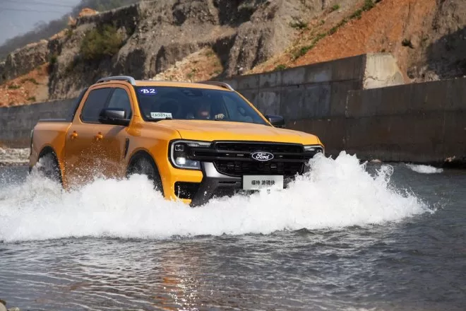 Unveiling the All-New Ford Ranger: Off-Road Test Drive & In-Depth Review