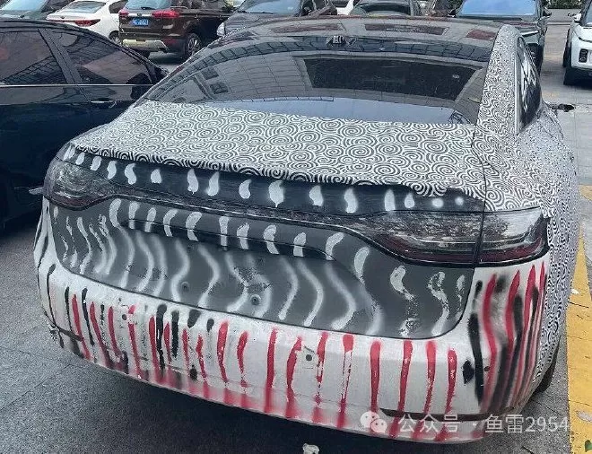 Exclusive: New STELATO X4 Electric Sedan Spy Photos Revealed - Huawei and BAIC Collaboration