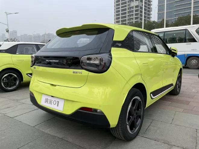 Discover the Dongfeng Nano 01: A Smart and Stylish Electric Car with Impressive Features