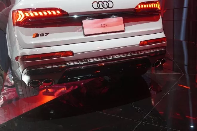 Unveiling the Audi SQ7 Night Rider Edition: Luxury, Performance, and Technology in One Car