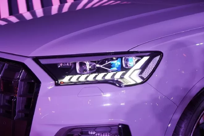 Unveiling the Audi SQ7 Night Rider Edition: Luxury, Performance, and Technology in One Car