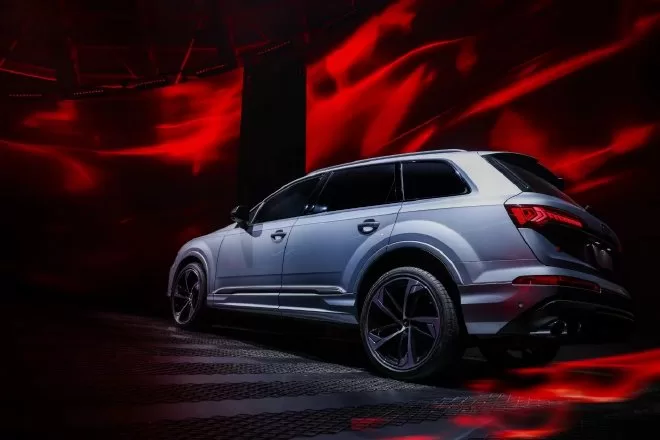 Unveiling the Audi SQ7 Night Rider Edition: Luxury, Performance, and Technology in One Car