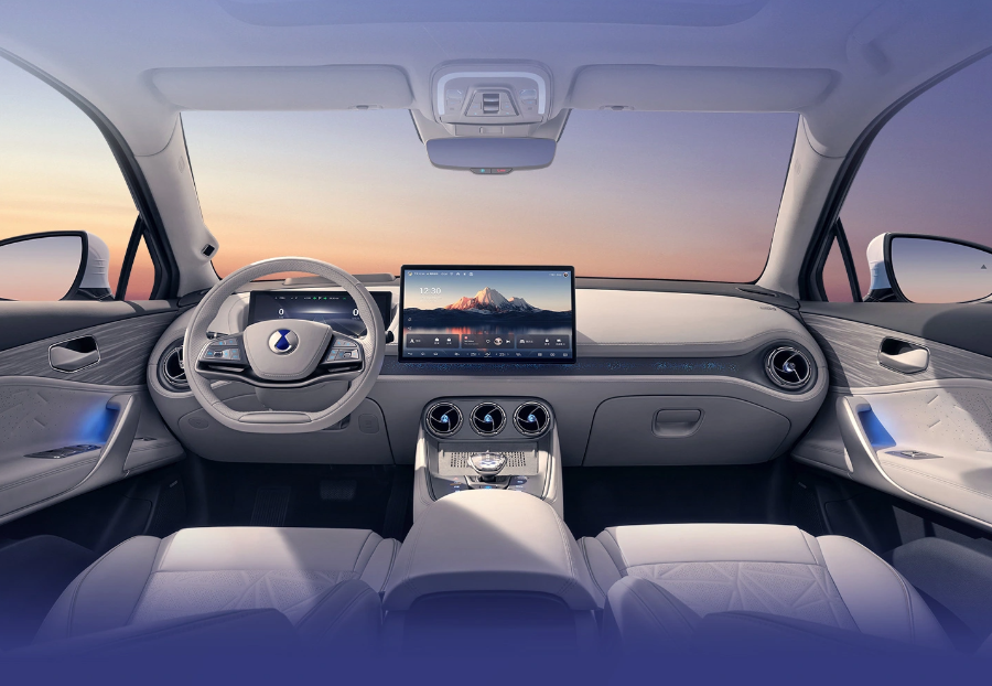 BYD Showcases Intelligent Cockpit Features at Smart Experience Day in Shenzhen Headquarters