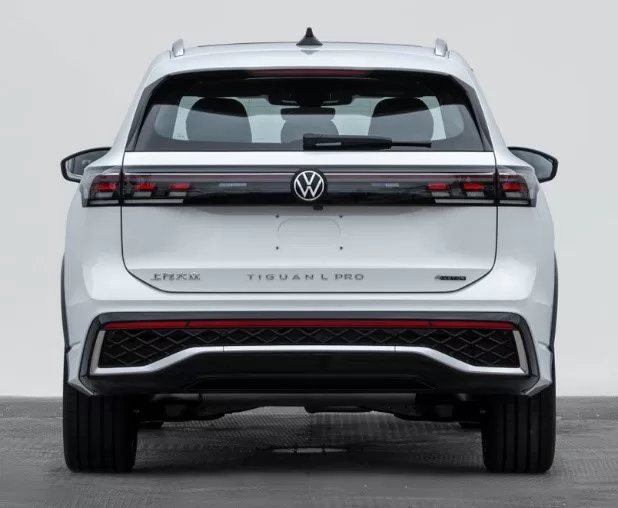 SAIC Volkswagen Unveils Touareg L Pro with Electric Feel and Innovative Features