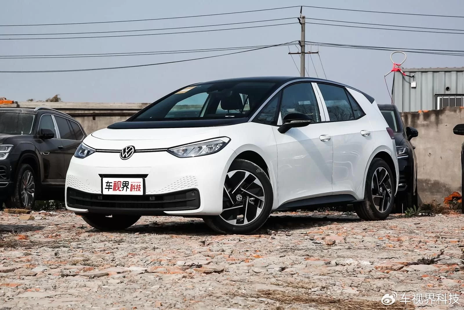 Buick Velite 6 vs. BYD Qin PLUS EV and Volkswagen ID.3: The Battle of New Energy Vehicles