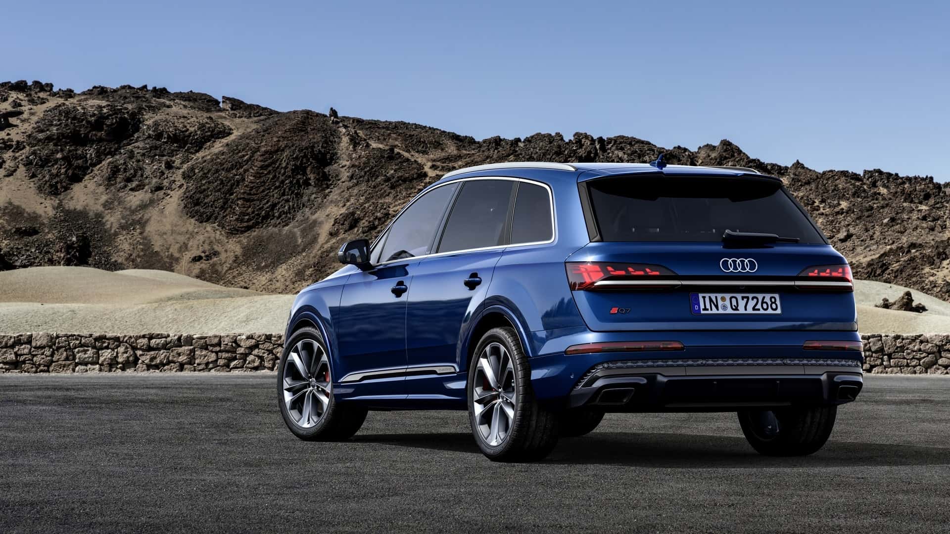 Check Out the Redesigned Audi Q7 with Powerful 3.0T Engine and Upgraded Interior