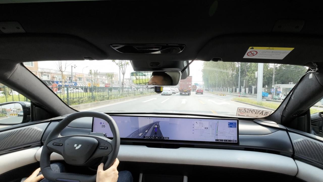 City NOA vs Daily Activity: The Future of Intelligent Driving in Urban Areas