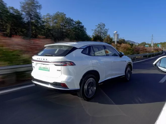 Roewe D5 X DMH: A Comprehensive Review of the Latest Plug-In Hybrid Model