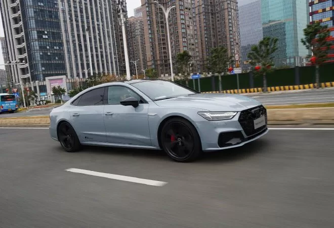 New SAIC Audi A7L RS Kit Racing Version: A Closer Look at the Upgraded Model and Features