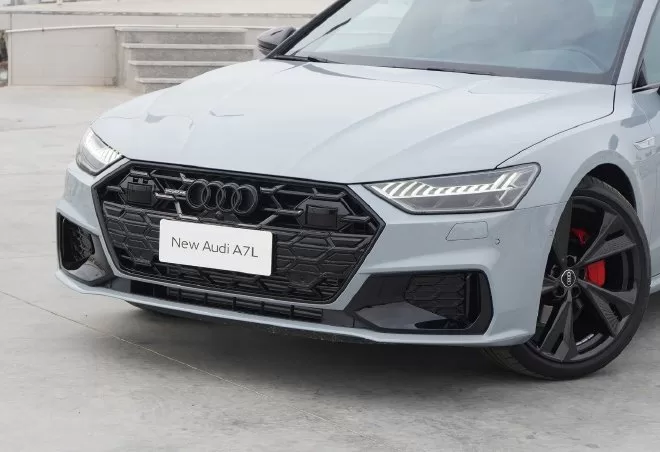 New SAIC Audi A7L RS Kit Racing Version: A Closer Look at the Upgraded Model and Features