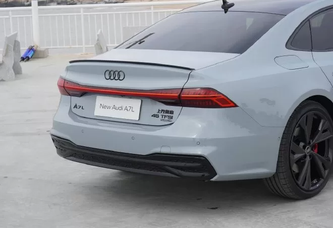 New SAIC Audi A7L RS Kit Racing Version: A Closer Look at the Upgraded Model and Features