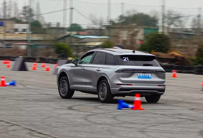 Lincoln Hybrid Models: Luxury, Power, and Efficiency in the New Energy Era