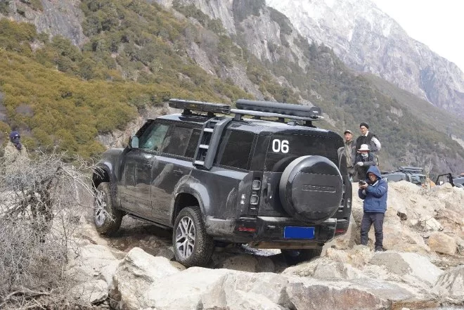 Unstoppable Defender: Land Rover Event in Nyingchi, Yunnan-Tibet