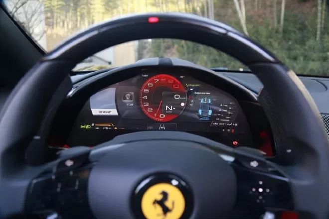 Discover the Beauty and Performance of the Ferrari Roma Spider Convertible