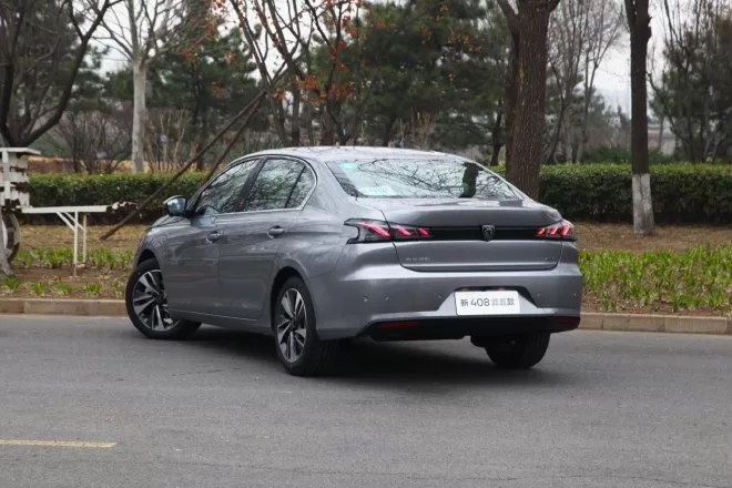 Experience the Stylish and Powerful New Dongfeng Peugeot 408 - Unbeatable Price and Quality!