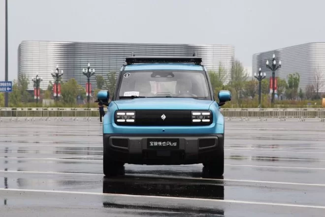 Baojun E300 Plus: A Stylish and Feature-Packed Electric SUV Under 100,000 Yuan