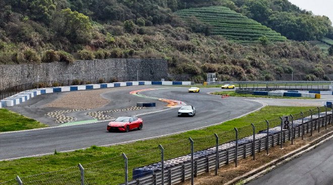 Unleash Your Racing Genes with Lotus EMEYA: Leading the Electric Age at Ningbo Circuit