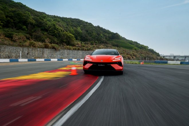 Unleash Your Racing Genes with Lotus EMEYA: Leading the Electric Age at Ningbo Circuit