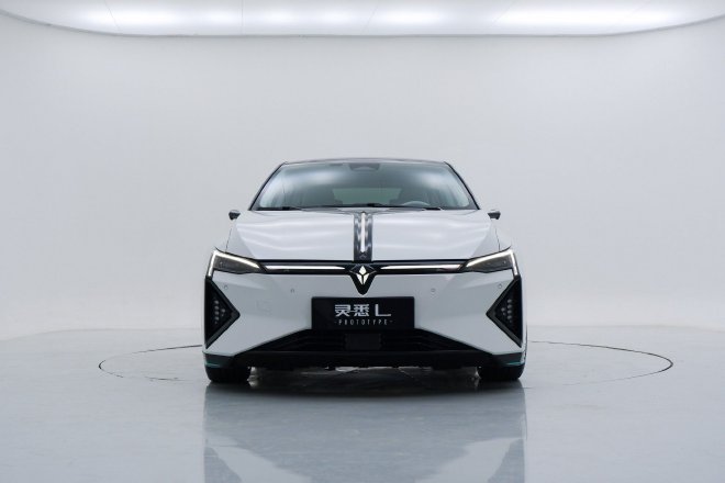 Exploring the Unique Design of the Lingxi L: A Fresh Take on Electric Cars