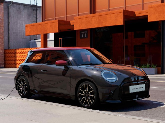 2024 Beijing Auto Show: MINI's Electric Debut in China Redefines Driving Fun!