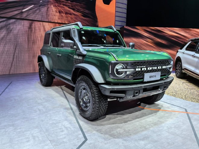 Ford Mustang and Bronco Unveiled at 2024 Beijing Auto Show: Price, Design, and Performance Revealed!