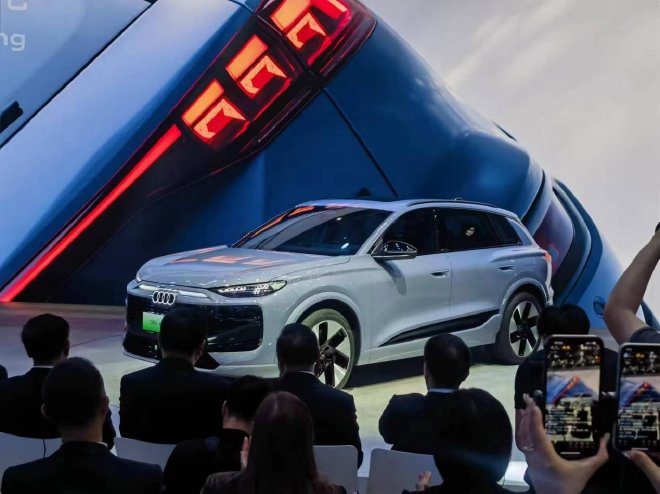 Audi Unveils New Generation Q6L e-tron at Beijing Auto Show 2024 - Designed for Chinese Market with PPE Platform