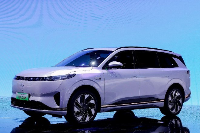 Dongfeng Yipai Unveils eπ008 at Beijing Auto Show - Pre-Sale Now Open!