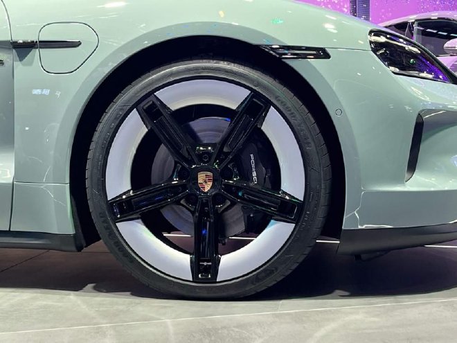 Goodyear Lights Up Beijing Auto Show with Innovative Tire Technology & Partnerships