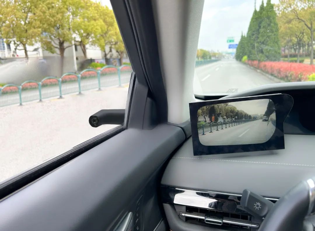 Electronic Rearview Mirrors: Driving Innovation or Costly Trend?