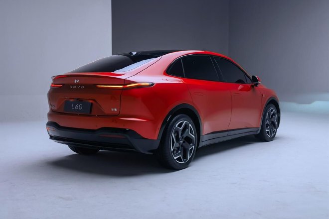 LeDao L60: A New Mid-Size SUV with NIO DNA - Better than Model Y?
