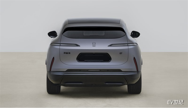 Avita 07: Redefining Luxury SUVs with Innovative Design & Technology