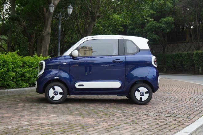 FAW Besturn Xiaoma: Affordable Mini Electric Car with Cute Design and Rich Features