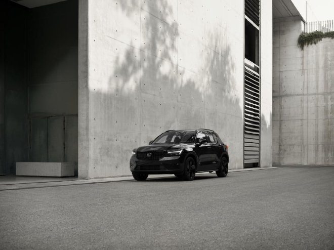 Discover the All-New Volvo XC40 Midnight Black: A Stylish and Safe Urban Companion!