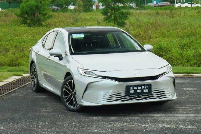 Discover the Power and Luxury of the New 9th Gen Camry 2.5L Intelligent Hybrid Model