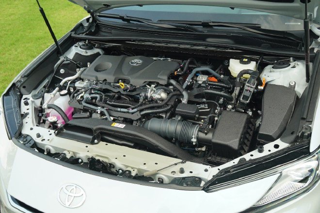 Discover the Power and Luxury of the New 9th Gen Camry 2.5L Intelligent Hybrid Model