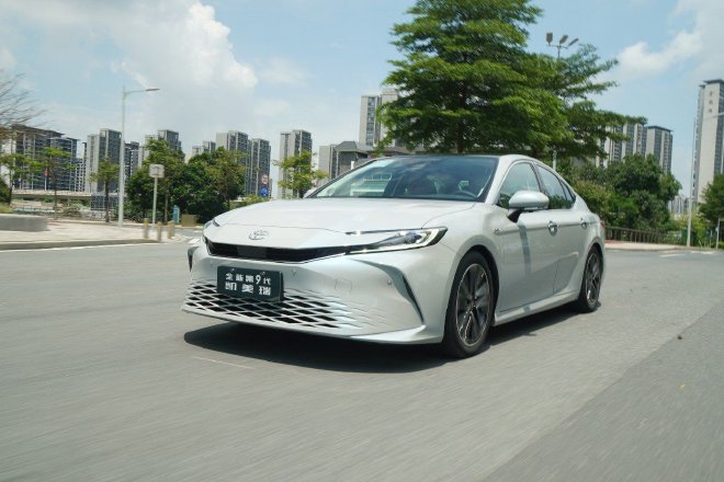 Discover the Power and Luxury of the New 9th Gen Camry 2.5L Intelligent Hybrid Model