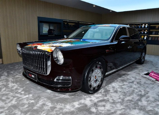 Introducing the Luxurious Hongqi Guoli: L5 Model with 4.0T V8 Engine at 7.18M Yuan