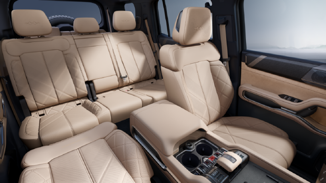 TSN Leopard 8 SUV: Interior Images & Features Revealed - A Perfect Blend of Toughness and Technology!