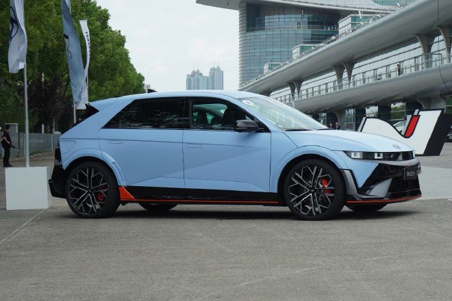 Hyundai IONIQ 5 N China Edition: A High-Performance Electric SUV with Racing Technology and Bold Design